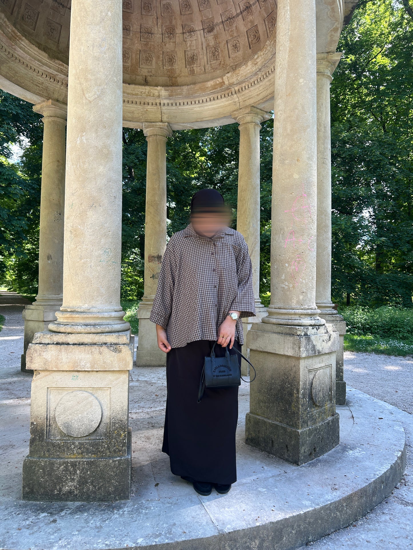 CHEMISE
